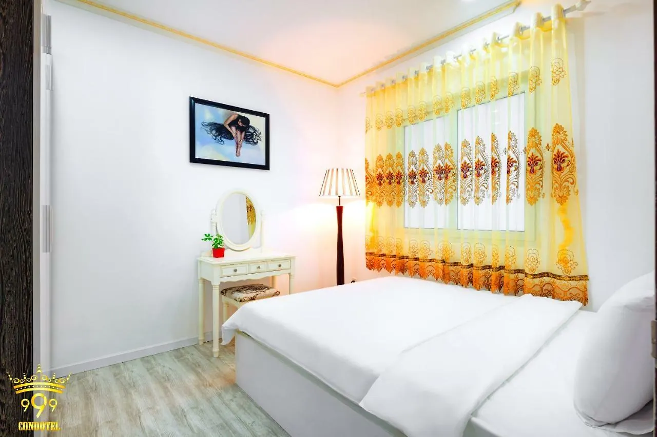 999 Condotel 芽庄 0*,  越南